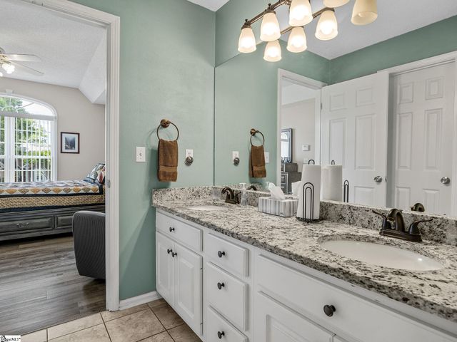 121 Lewis Burnett Drive, Boiling Springs, SC 29316