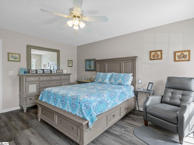 121 Lewis Burnett Drive, Boiling Springs, SC 29316