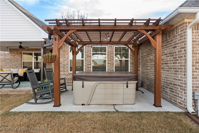 8305 McLaren Drive, Fort Smith, AR 72916