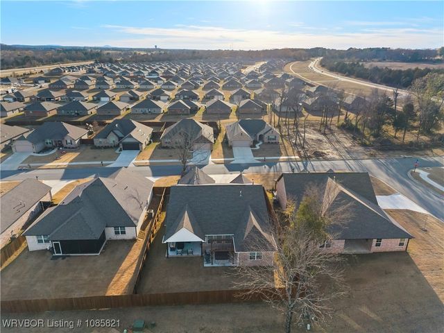 8305 McLaren Drive, Fort Smith, AR 72916