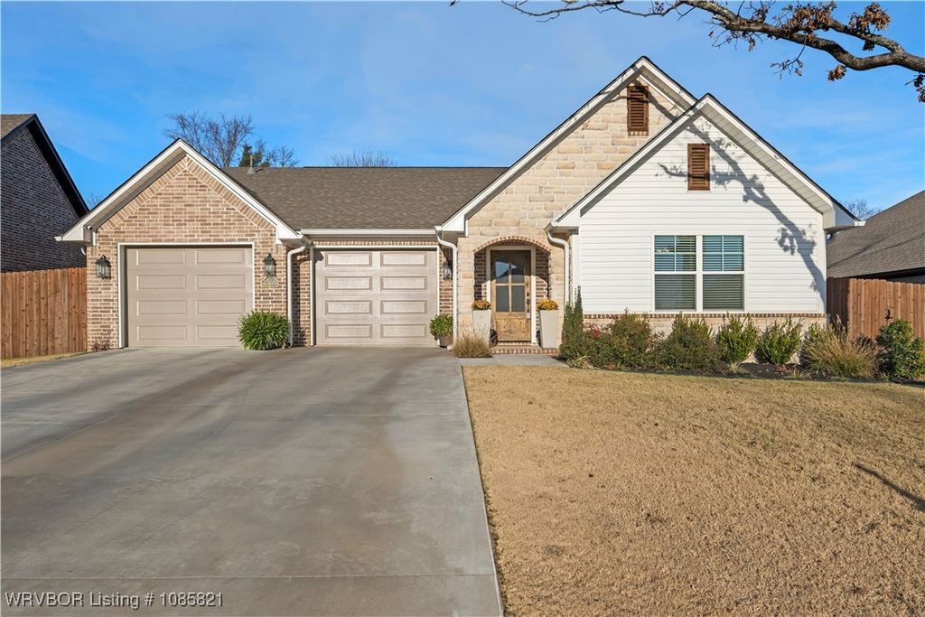 8305 McLaren Drive, Fort Smith, AR 72916