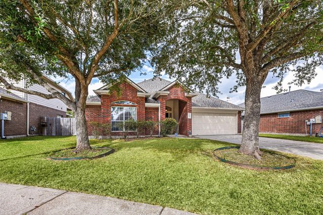 3012 Kings Isle Lane, Dickinson, TX 77539