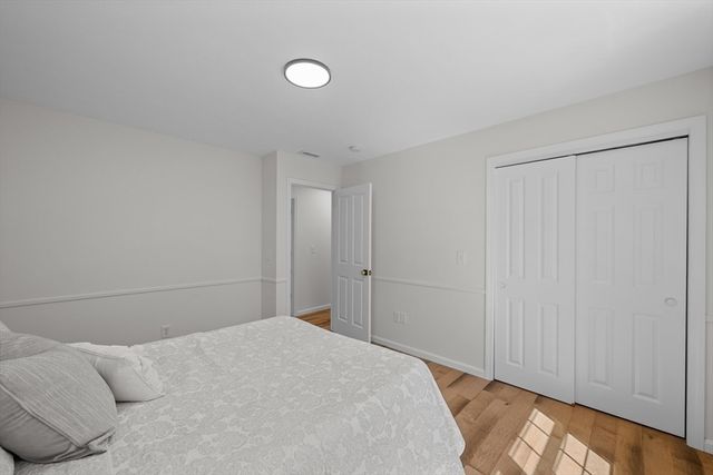 128 Memorial Dr, Shrewsbury, MA 01545
