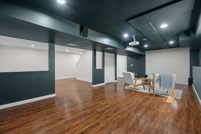128 Memorial Dr, Shrewsbury, MA 01545