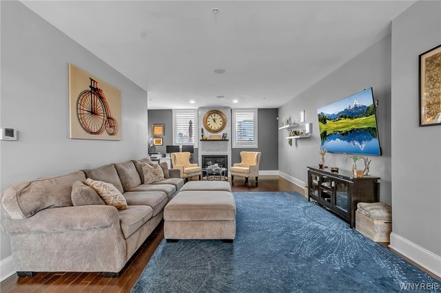 37 Ojibwa Circle, Buffalo, NY 14202