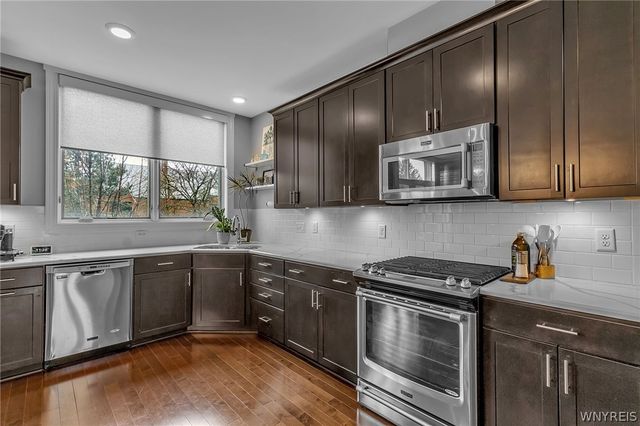37 Ojibwa Circle, Buffalo, NY 14202