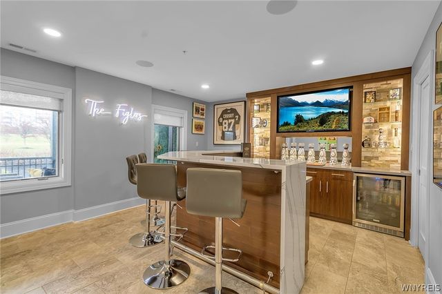 37 Ojibwa Circle, Buffalo, NY 14202