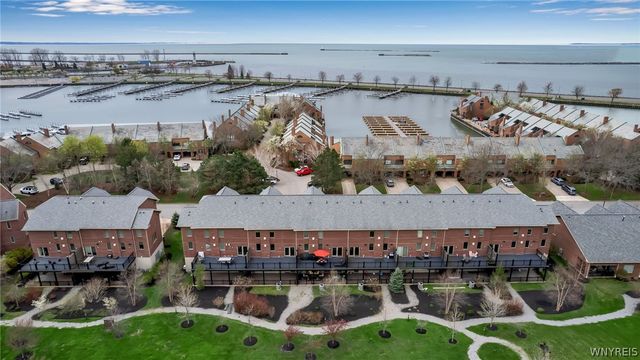 37 Ojibwa Circle, Buffalo, NY 14202