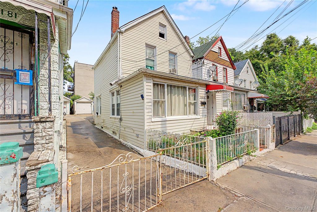 111-83 43RD Avenue, Corona, NY 11368 — photo 2