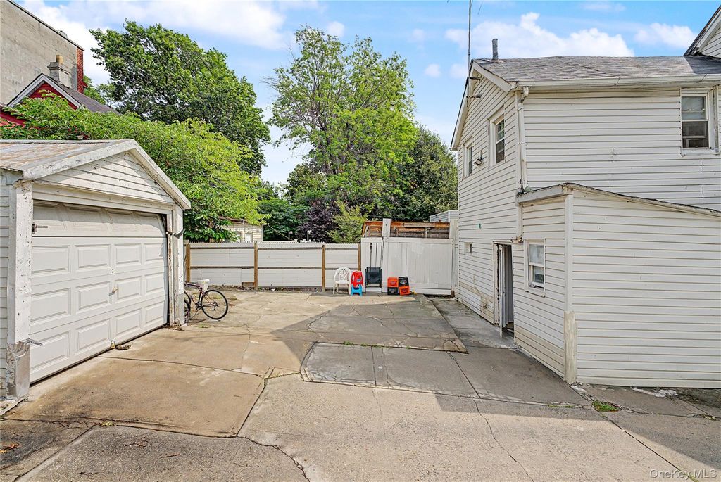 111-83 43RD Avenue, Corona, NY 11368 — photo 5