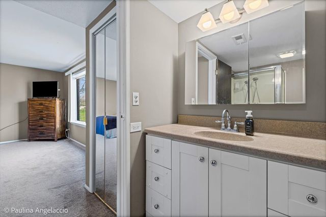 1265 N STERLING Avenue 115, Palatine, IL 60067