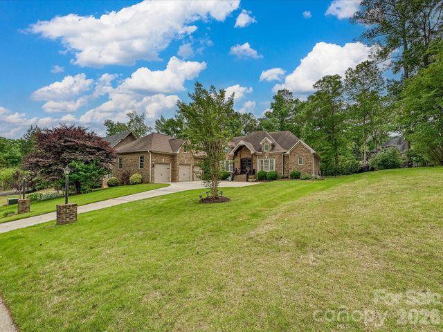 124 Cottage Creek Court, York, SC 29745