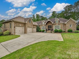 124 Cottage Creek Court, York, SC 29745
