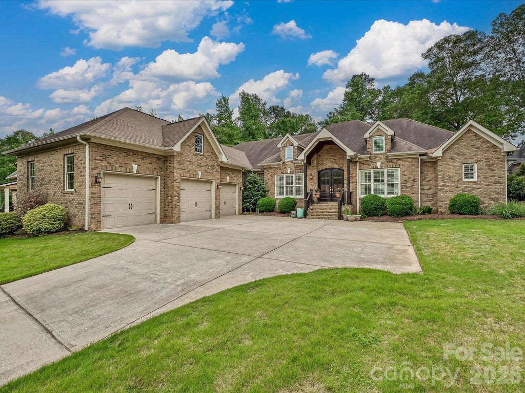 124 Cottage Creek Court, York, SC 29745
