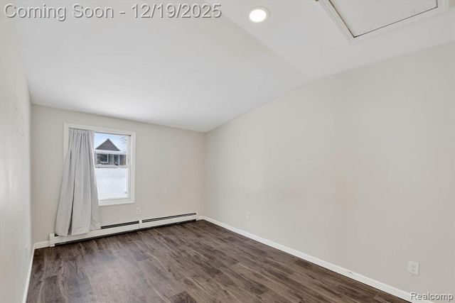 2754 Fishermans Drive, Highland, MI 48356