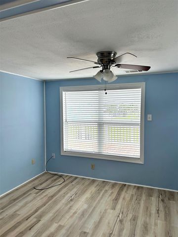 16717 Captain Hook, Jamaica Beach, TX 77554
