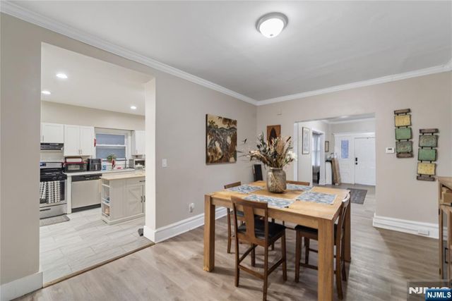 69 Oakland Terrace, Newark, NJ 07106