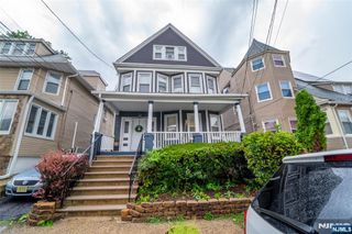 69 Oakland Terrace, Newark, NJ 07106