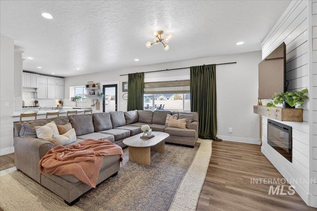 6018 W Milano Drive, Meridian, ID 83646