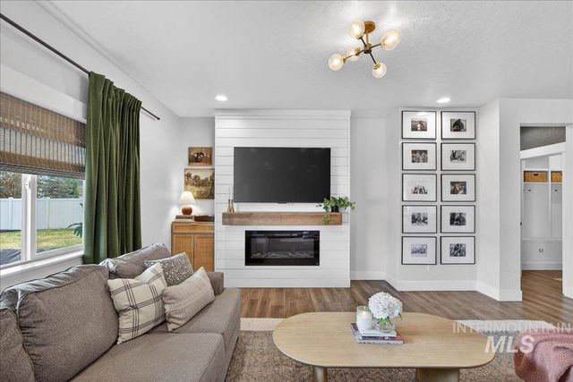 6018 W Milano Drive, Meridian, ID 83646