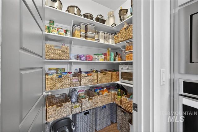 6018 W Milano Drive, Meridian, ID 83646