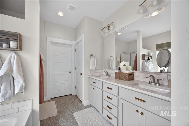 6018 W Milano Drive, Meridian, ID 83646