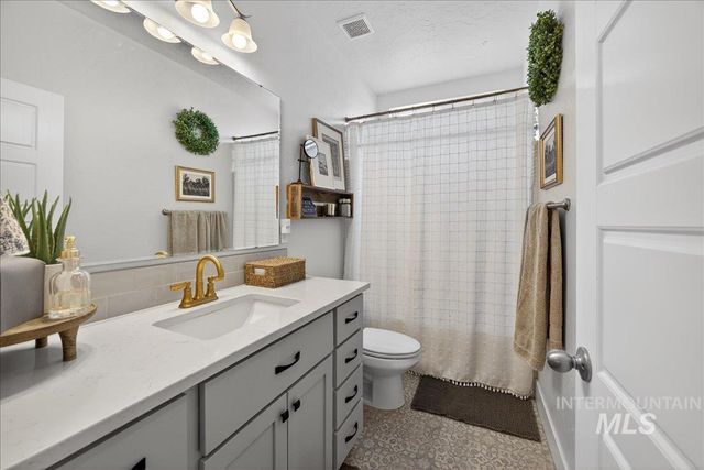 6018 W Milano Drive, Meridian, ID 83646