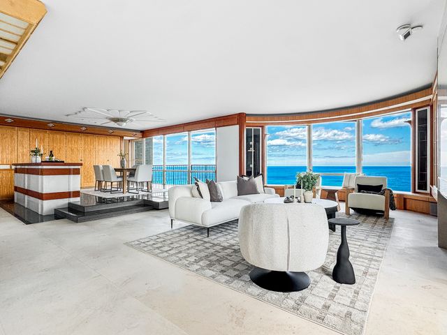 1040 N Lake Shore Drive 37A, Chicago, IL 60611
