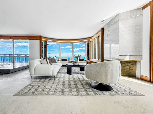 1040 N Lake Shore Drive 37A, Chicago, IL 60611