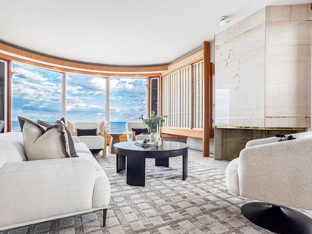 1040 N Lake Shore Drive 37A, Chicago, IL 60611