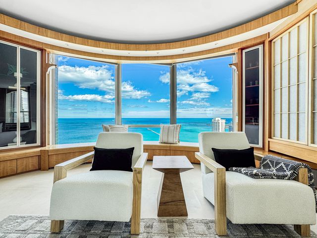 1040 N Lake Shore Drive 37A, Chicago, IL 60611