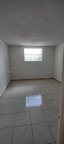 606 W 81st St 309, Hialeah, FL 33014