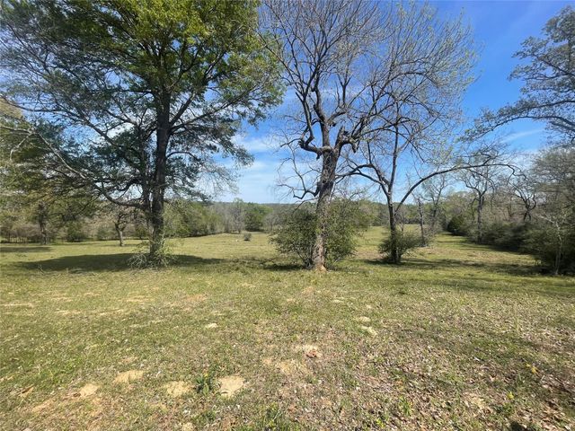 9877 County Road 112, Centerville, TX 75833