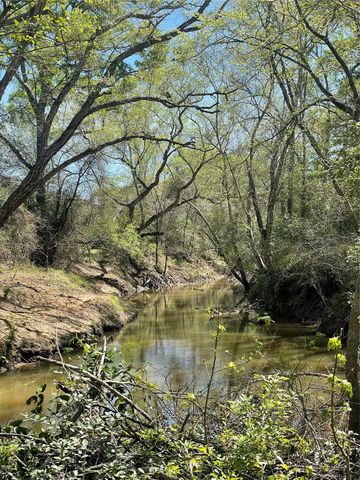 9877 County Road 112, Centerville, TX 75833