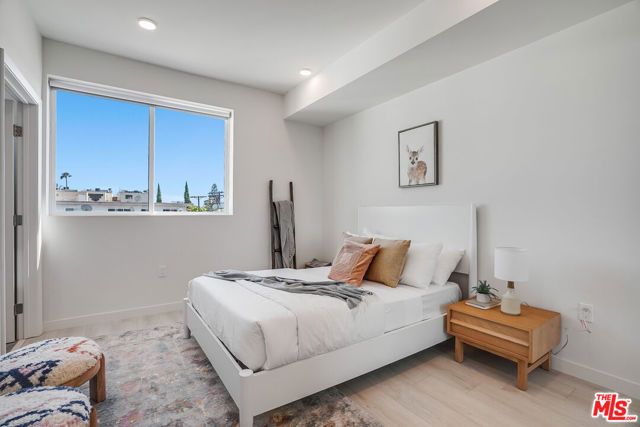 1021 S Shenandoah Street 303, Los Angeles, CA 90035
