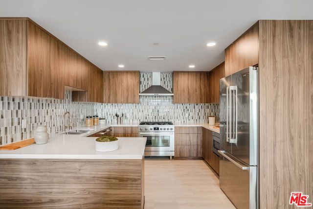 1021 S Shenandoah Street 303, Los Angeles, CA 90035