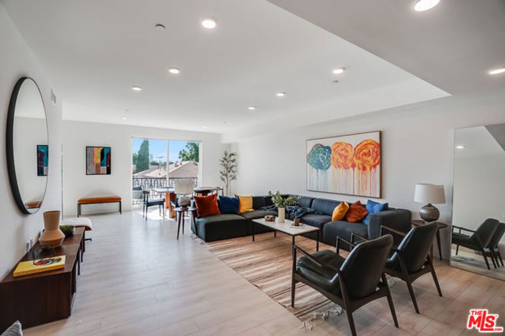 1021 S Shenandoah Street 303, Los Angeles, CA 90035