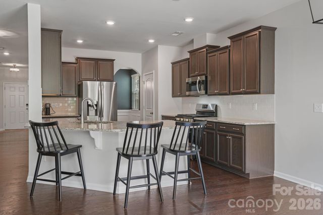 136 Haddonsfield Drive, Mooresville, NC 28115