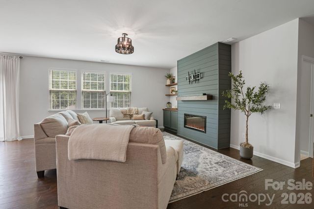 136 Haddonsfield Drive, Mooresville, NC 28115