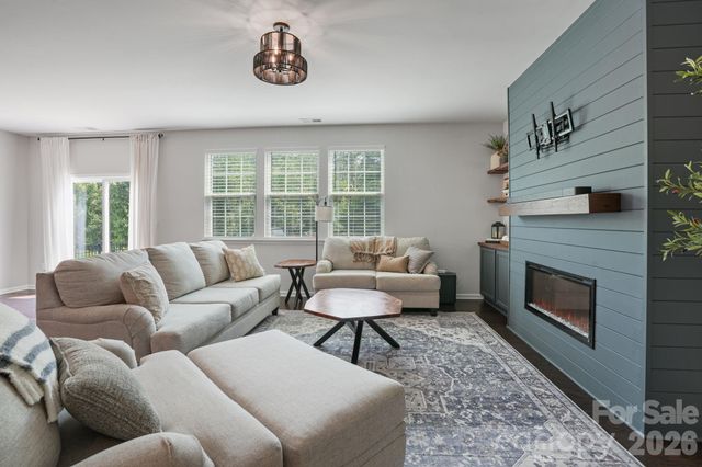136 Haddonsfield Drive, Mooresville, NC 28115