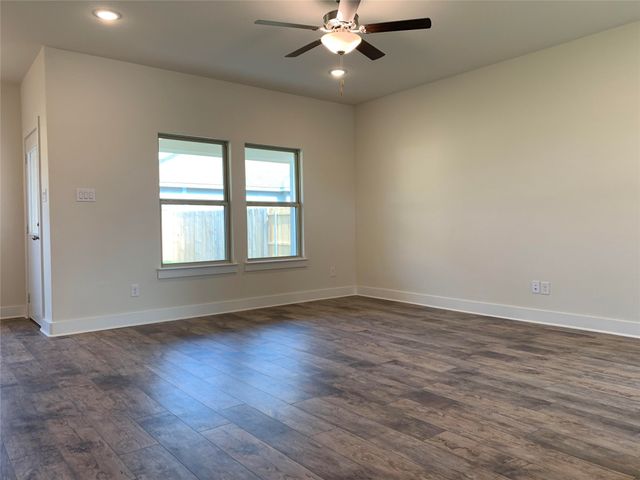 1008 Larch Lane, Denton, TX 76209