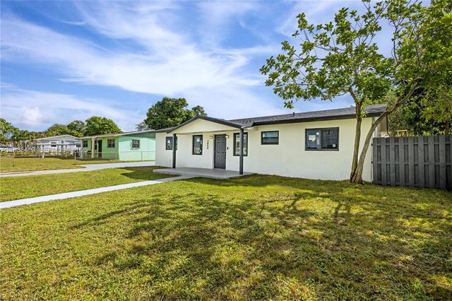 3850 NW 188th St, Miami Gardens, FL 33055