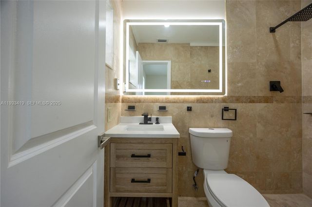 3850 NW 188th St, Miami Gardens, FL 33055