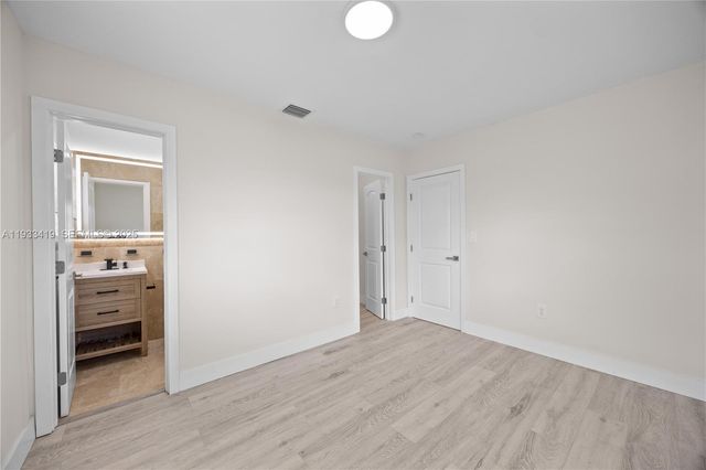 3850 NW 188th St, Miami Gardens, FL 33055