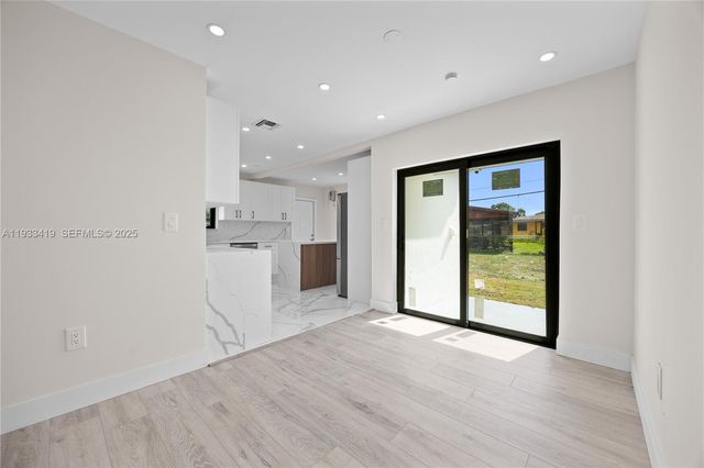 3850 NW 188th St, Miami Gardens, FL 33055