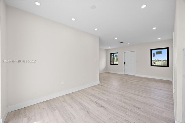 3850 NW 188th St, Miami Gardens, FL 33055