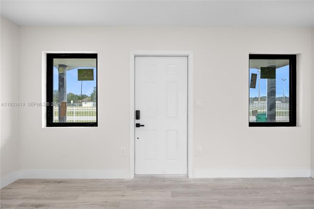 3850 NW 188th St, Miami Gardens, FL 33055