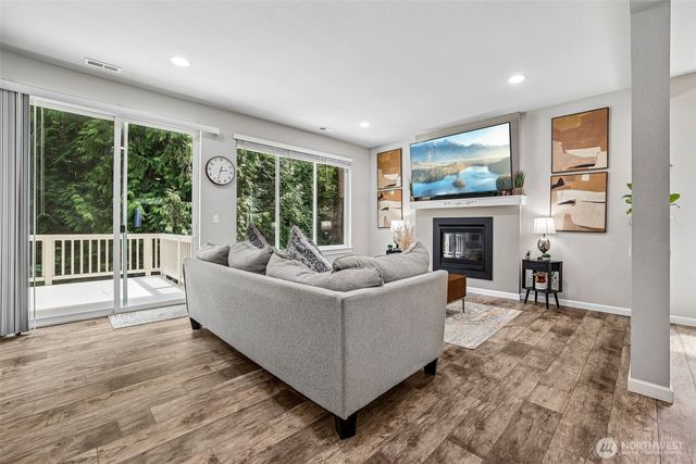 709 SE 101st Avenue SE, Lake Stevens, WA 98258