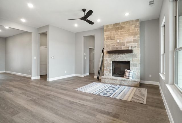 5824 Belaire Circle, Granbury, TX 76048