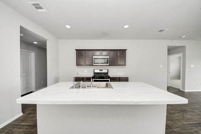 16916 Rich Pines Drive, Conroe, TX 77302